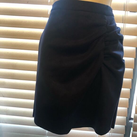 BCBG Generation Navy Shirred Wrap mini Skirt Size 4 Retail $68 - Picture 4 of 10